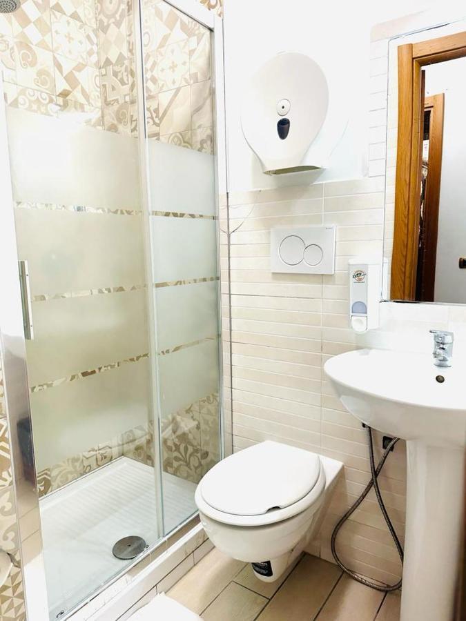 Rome Star Guesthouse Termini Ngoại thất bức ảnh