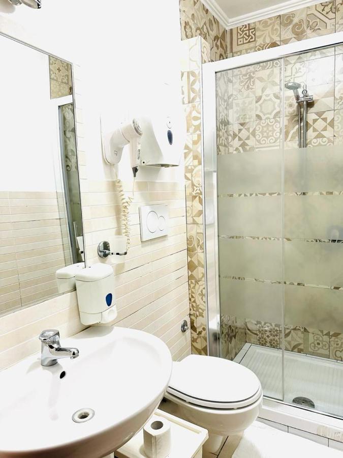 Rome Star Guesthouse Termini Ngoại thất bức ảnh